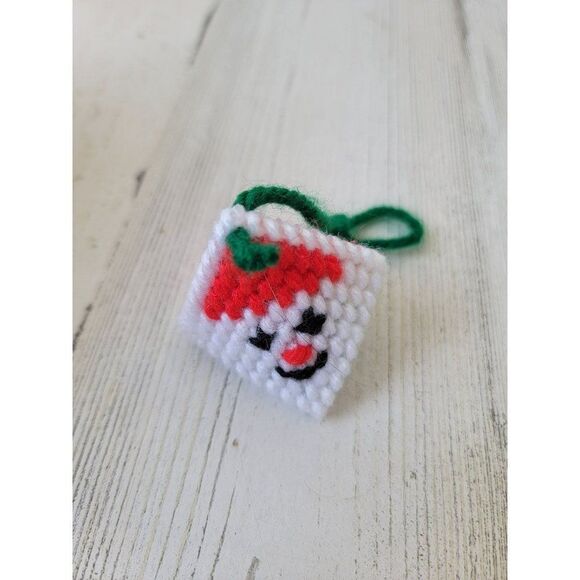 Mini Handmade snowman face diamond ornament Xmas decor - Picture 1 of 3
